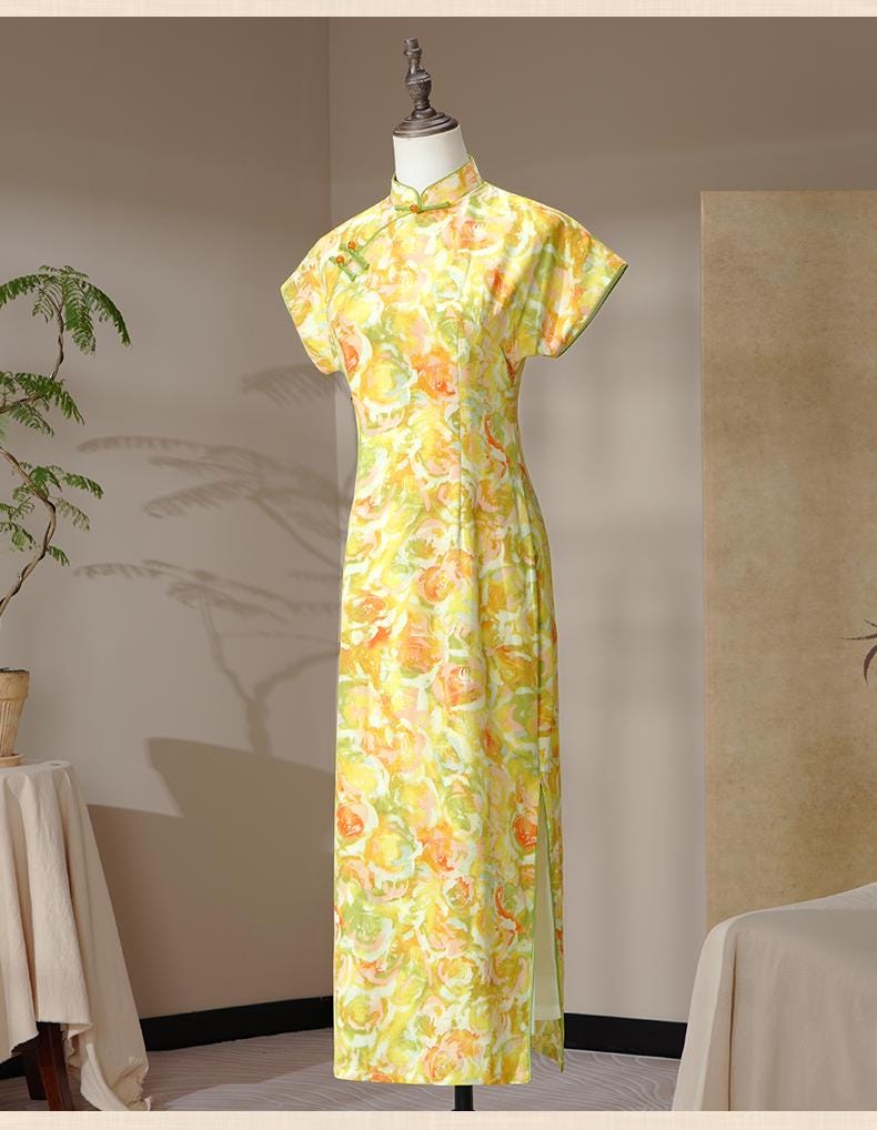 Yellow Chinese Modern Cheongsam Summer Chinese Qipao Oil Painting