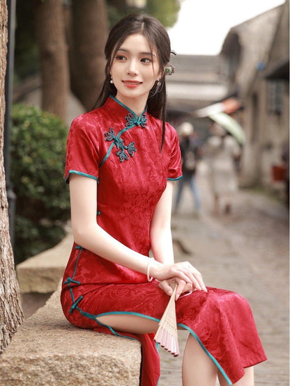 Long Cheongsam Traditional Chinese Qipao with Flower button