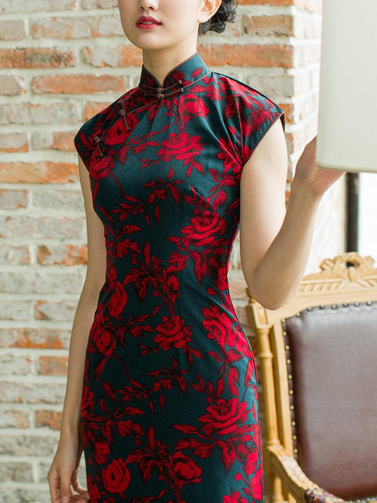 Dark Blue Background With Rose Pattern Cheongsam