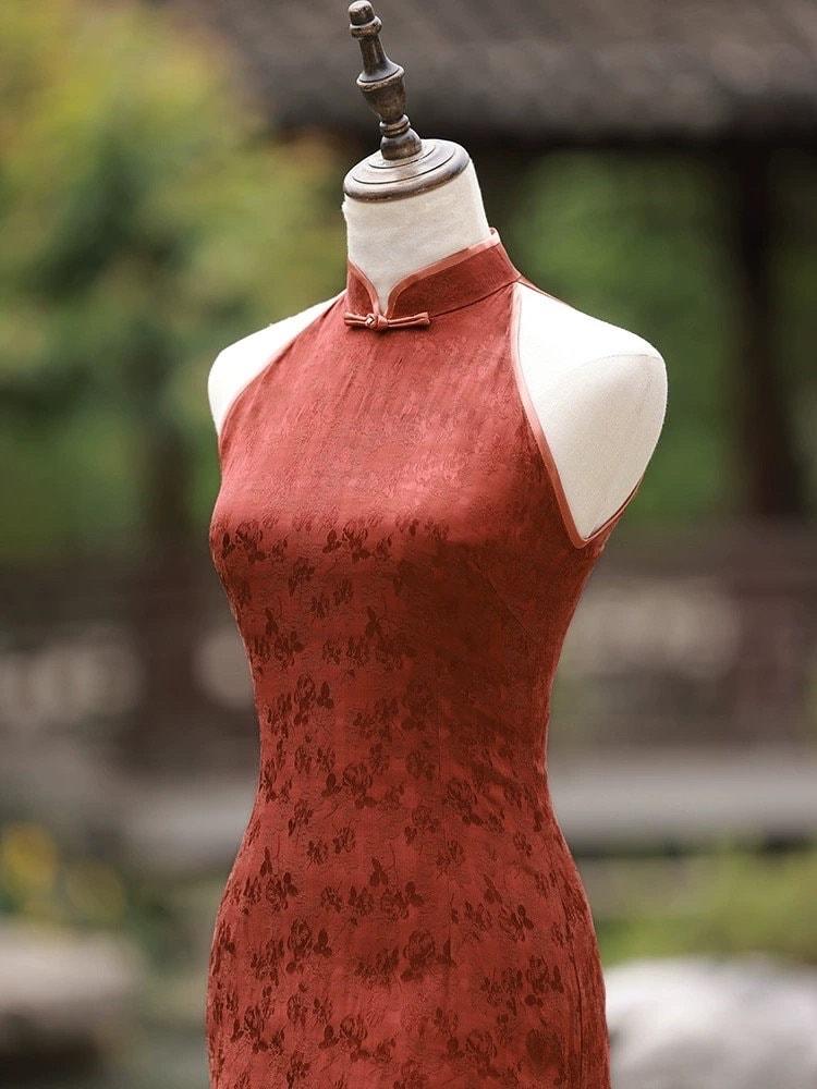 Brick Red Sleeveless Cheongsam