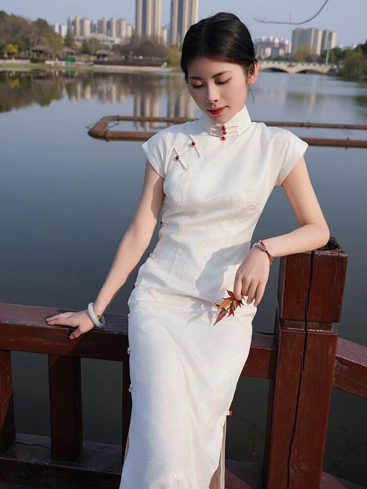 White Cheongsam Traditional Qipao