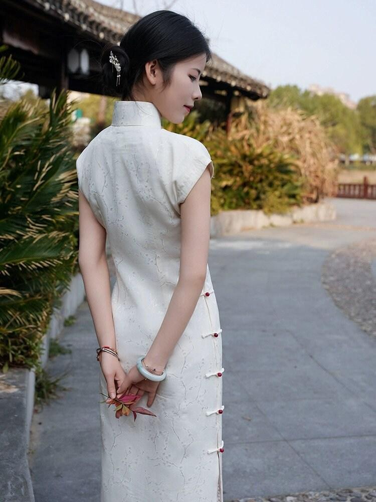 White Cheongsam Traditional Qipao