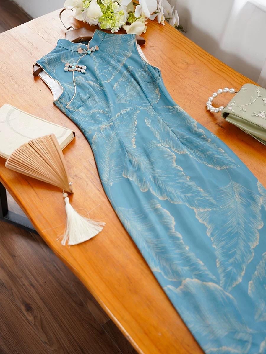 Blue base with Leaf Pattern Sleeveless Cheongsam Summer Chinese Qipao Blue