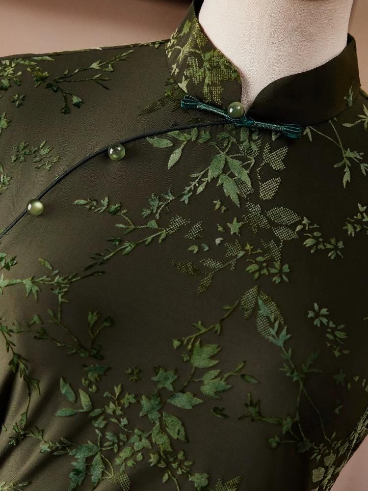 Chinese Cheongsam in Dark Green, Summer Chinese Qipao