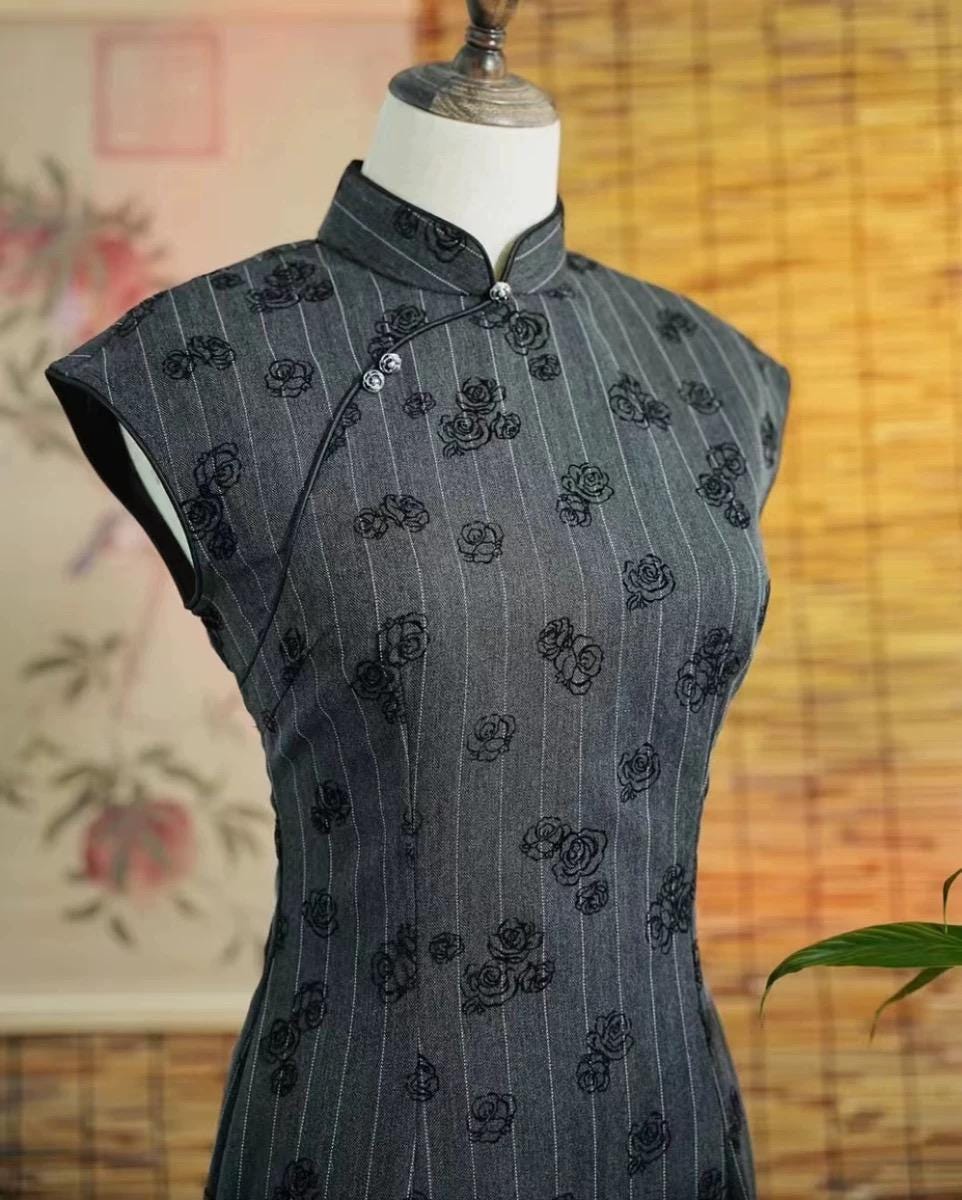 Gray Sleeveless New Chinese Style Improved Qipao Vintage Floral Elegant Slim Chinese Dress