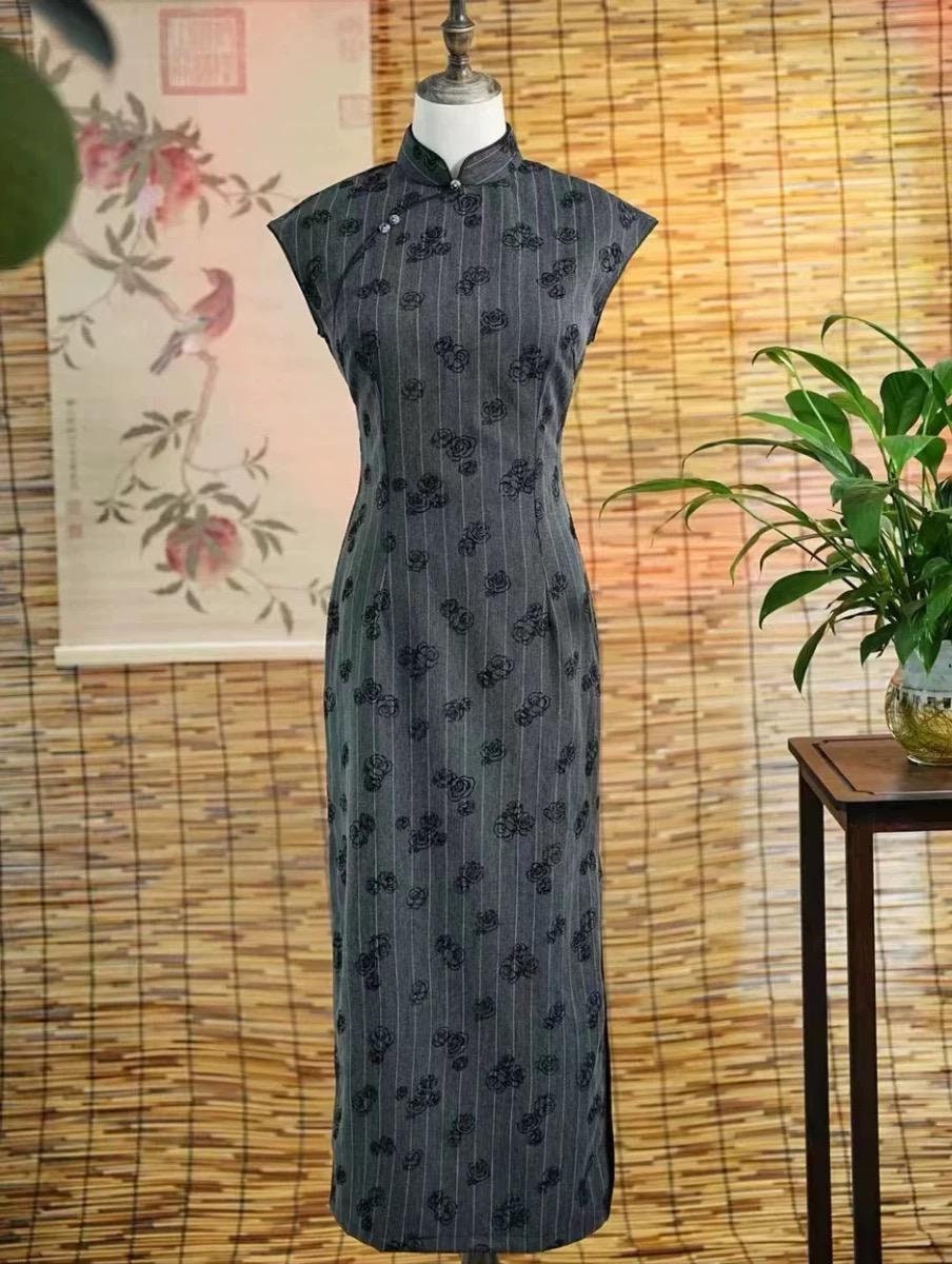 Gray Sleeveless New Chinese Style Improved Qipao Vintage Floral Elegant Slim Chinese Dress