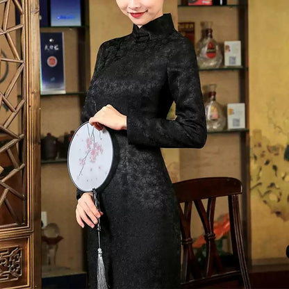 Old Shanghai Qipao, Pure Black Slim Fit Full-Open Front, Handmade Frog Buttons, Traditional Qipao, Three-Quarter Length Sleeves, Mom's Qipao