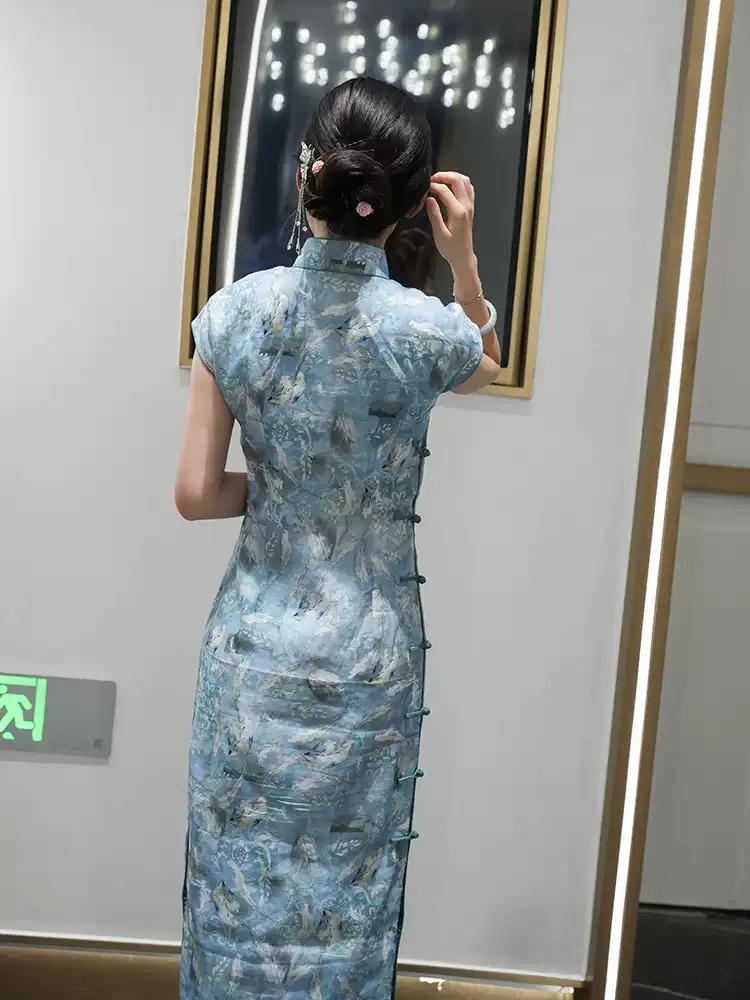 Handmade Buttons Traditional Qipao, Pure Cotton Elegant Chinese Slimming Double Round Collar Light Blue Dress with Feather Pattern