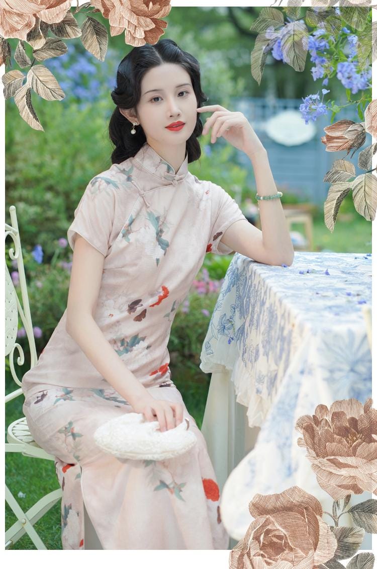 Champagne-Colored Peony Floral Handcrafted Qipao Flat Shoulders and Connected Sleeves