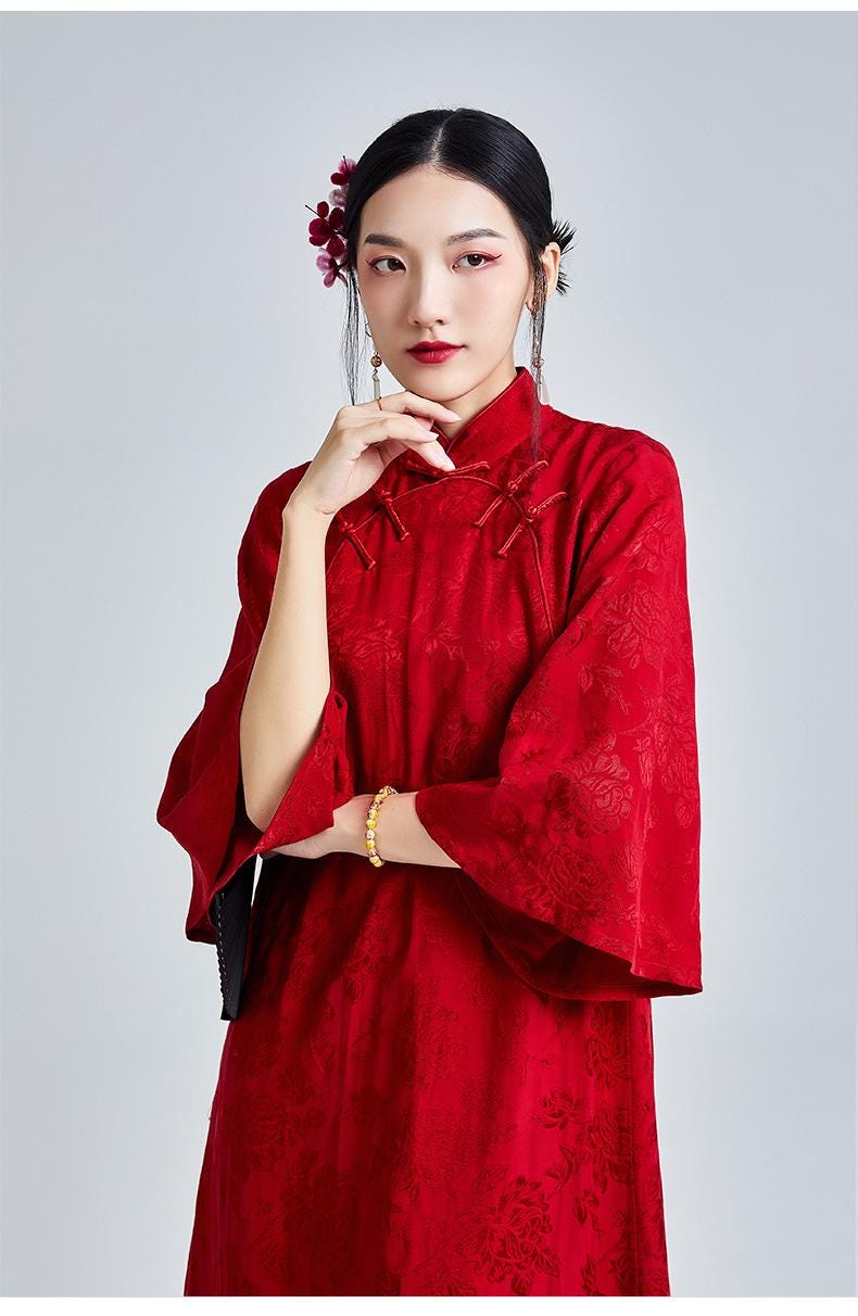 High-Quality Red Traditional Qipao, Chinese Style Modern Jacquard Satin Cheongsam Dress Plus Size Silk-like Loose Dress Simple Wedding Dress