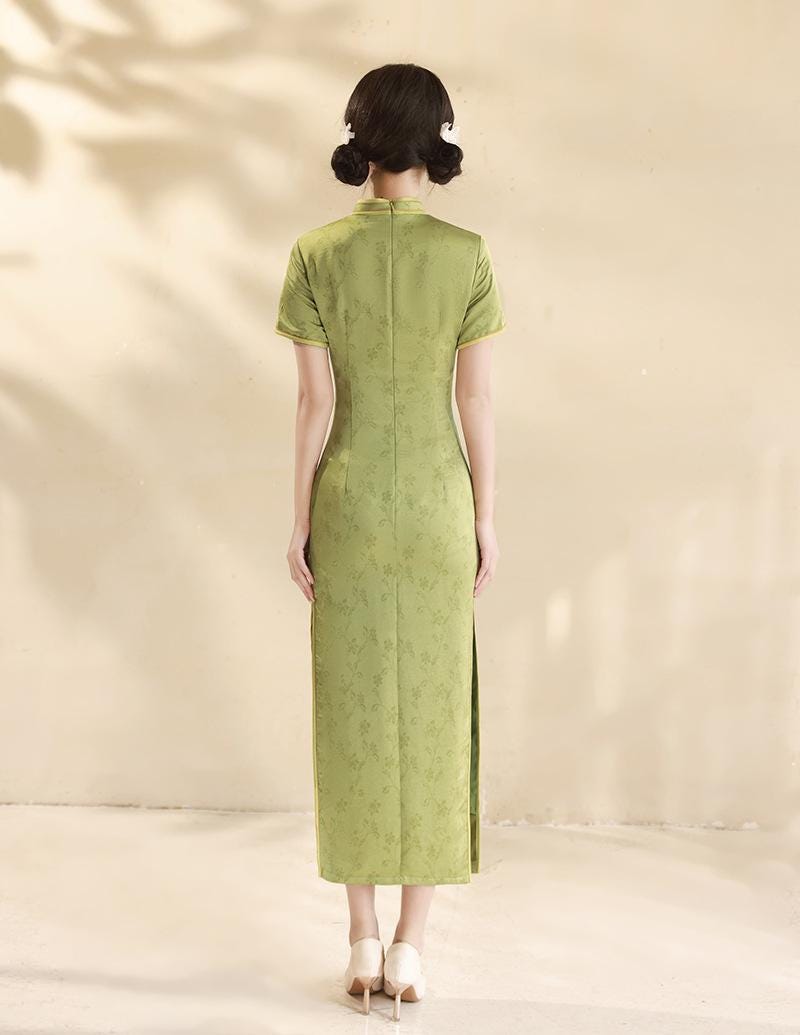 Green Silk-like Long Cheongsam Modern Chinese Qipao