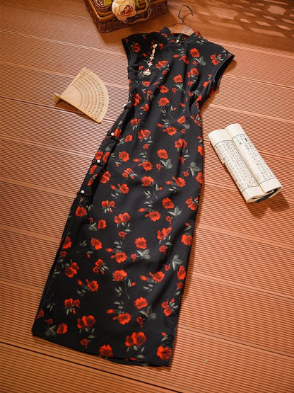 Black Sleeveless with Flower Pattern Cheongsam