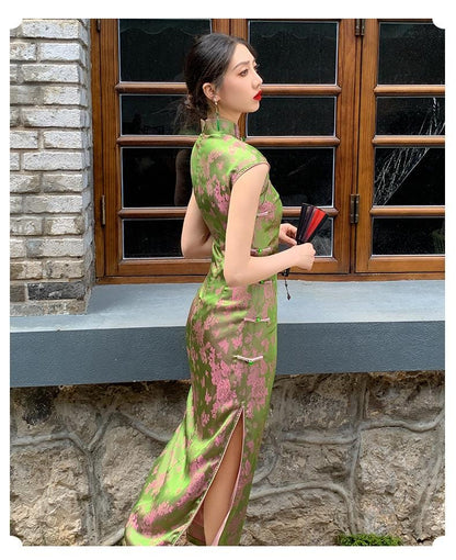 Green Jacquard Silk-like Double-Breasted Long Cheongsam Modern Chinese Qipao