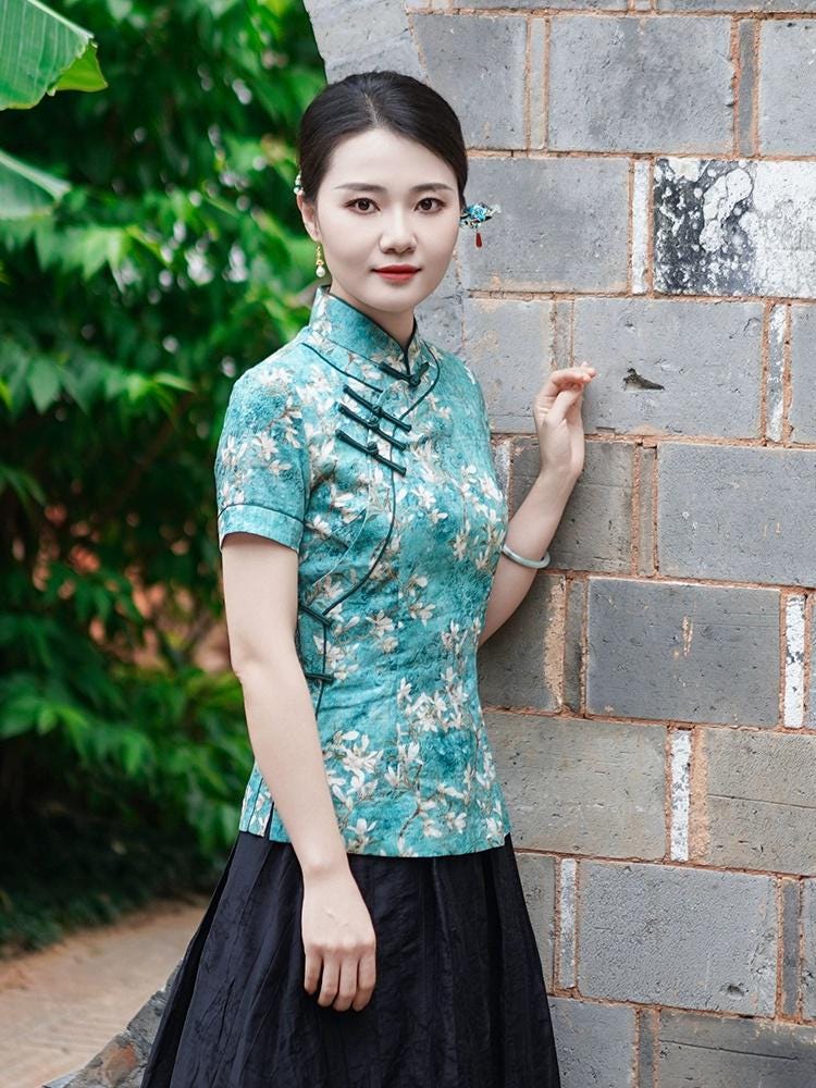 Traditional Chinese Style Shirt for Women, Vintage Versatile Top, Everyday Wear Blue Qipao Top Frog Button Blouse