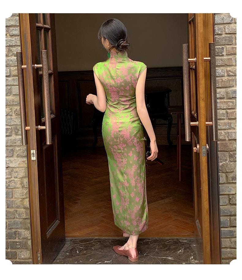 Green Jacquard Silk-like Double-Breasted Long Cheongsam Modern Chinese Qipao