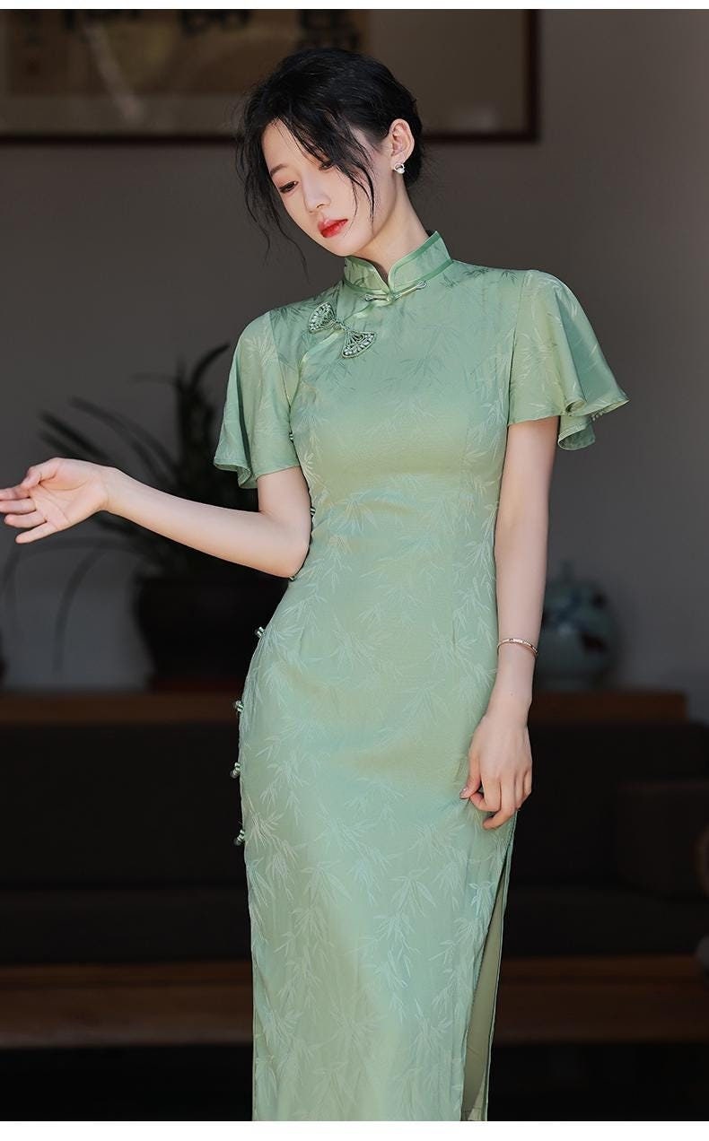 Light Green Chinese Modern Cheongsam