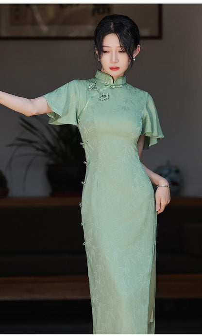 Light Green Chinese Modern Cheongsam